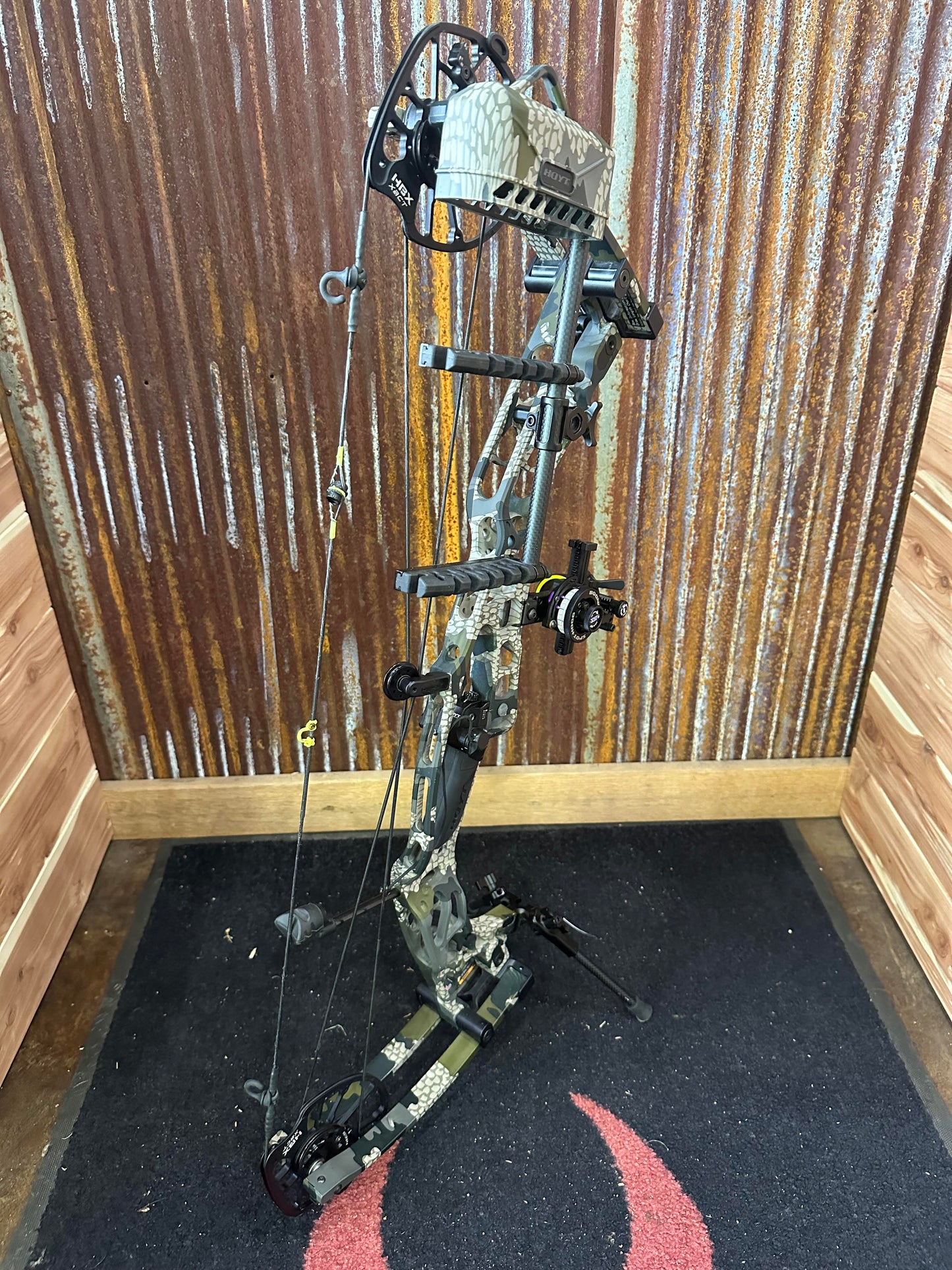 Used Hoyt Alpha X
